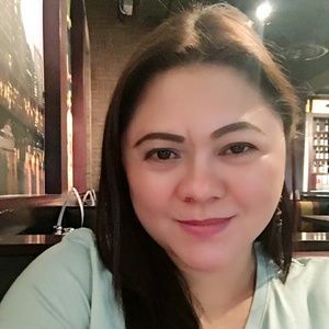 Meet your Posher, Lorie